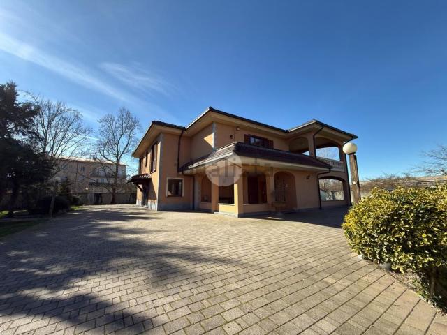 Case e ville in vendita di 540 m² in Via Quarana, 10