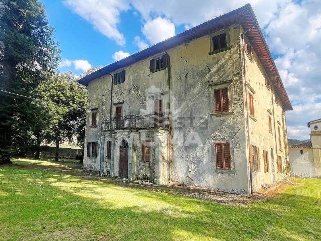 Case e ville in vendita di 5500 m² in Via del Serraglio