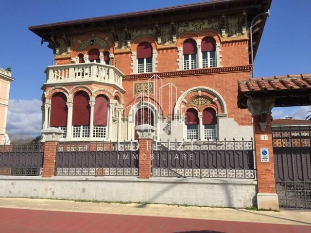 Case e ville in vendita di 550 m²