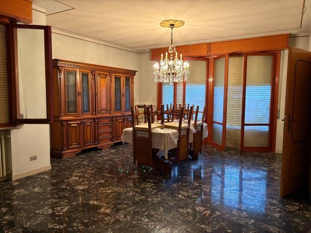 Case e ville in vendita di 550 m²