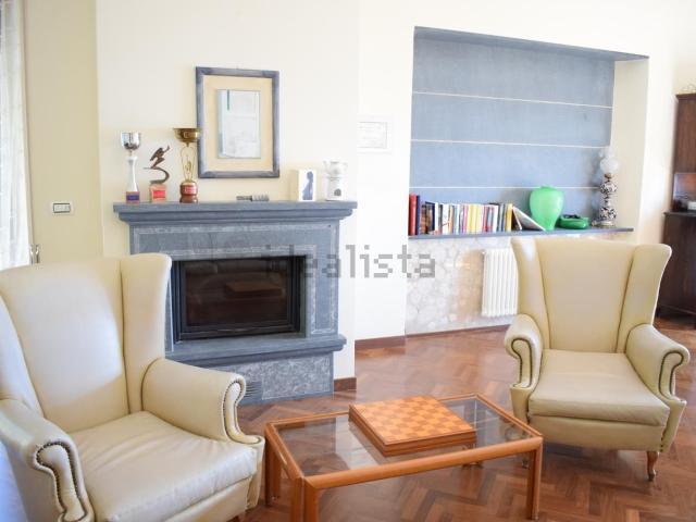 Case e ville in vendita di 550 m²