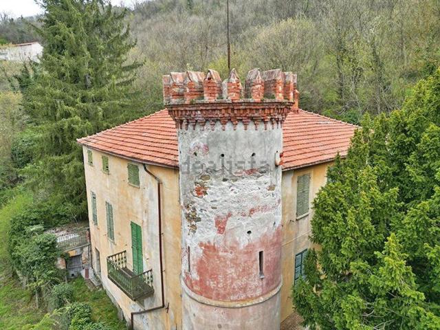 Case e ville in vendita di 550 m² in Frazione BARICCHI