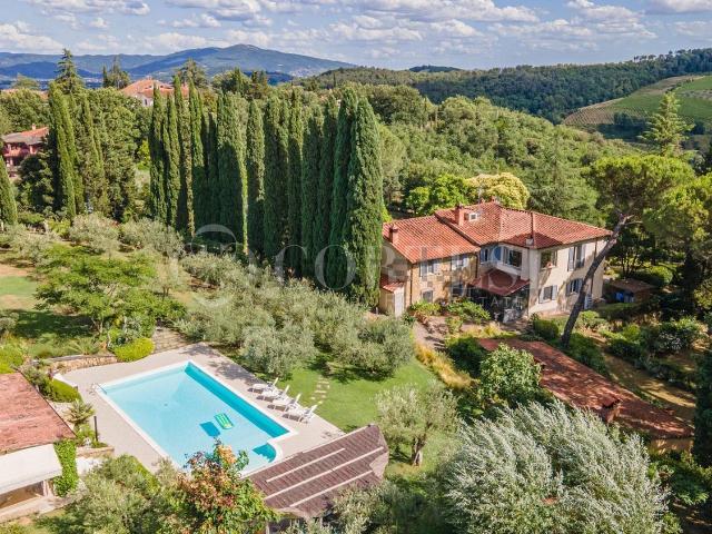 Case e ville in vendita di 550 m²