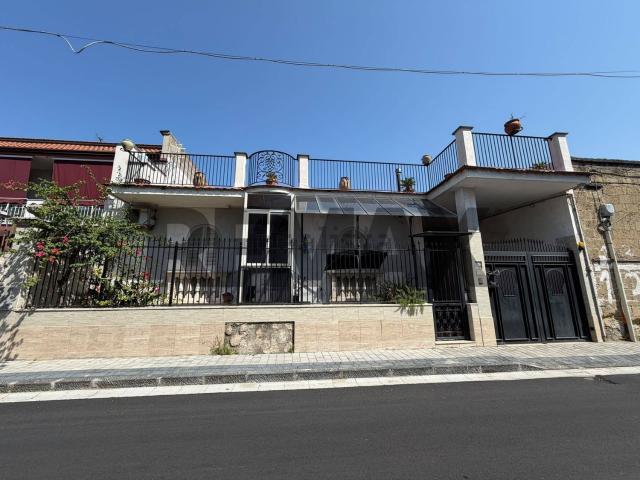 Case e ville in vendita di 550 m²