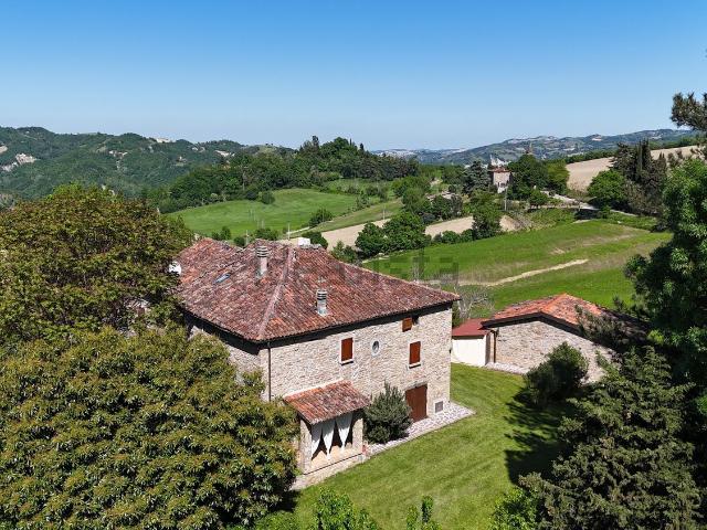 Case e ville in vendita di 550 m² in Via Maddalena