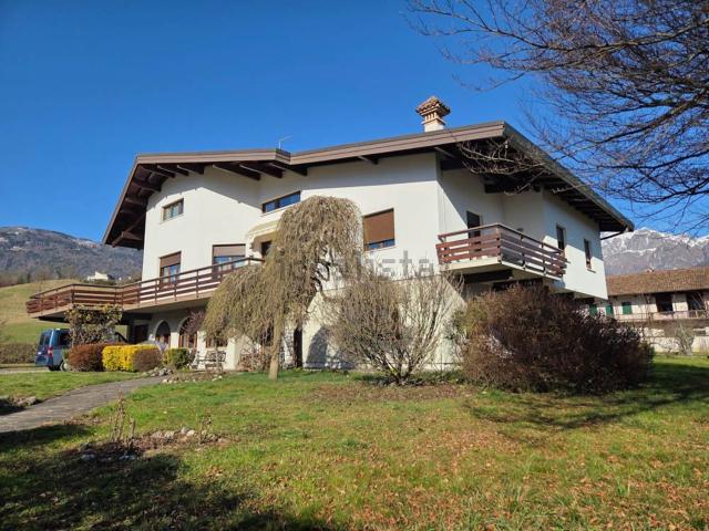 Case e ville in vendita di 550 m² in Via Stella Maris, 6