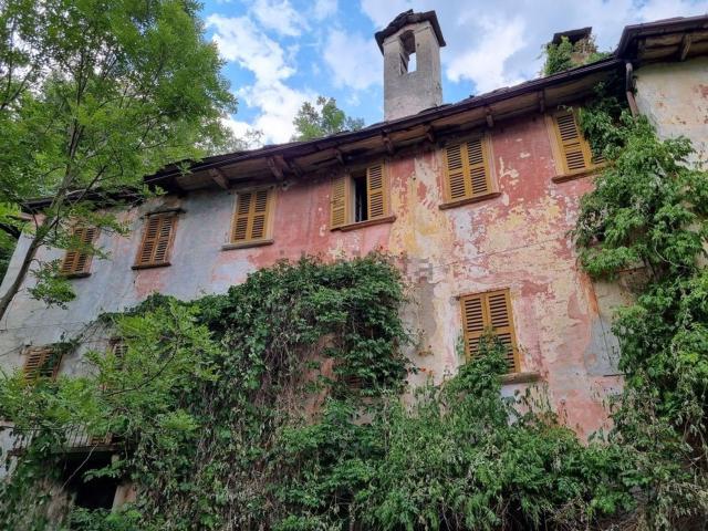 Case e ville in vendita di 550 m² in Via Provinciale, 34