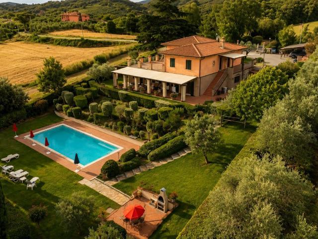 Case e ville in vendita di 550 m² in Via Putuense, 47