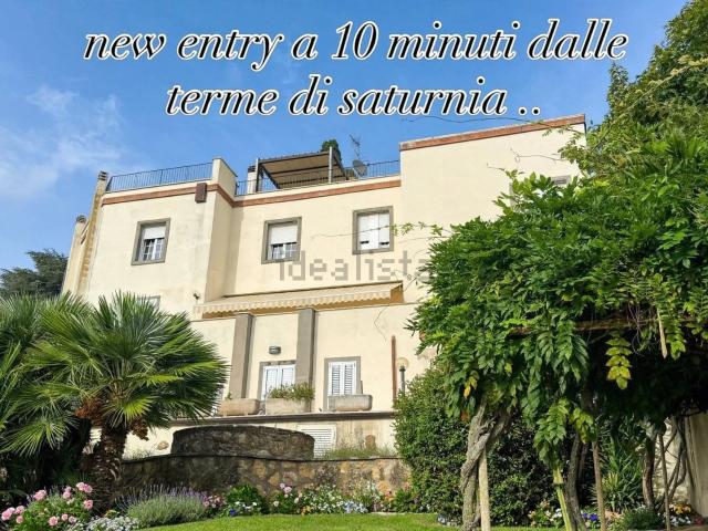 Case e ville in vendita di 550 m² in Circonvallazione Sud