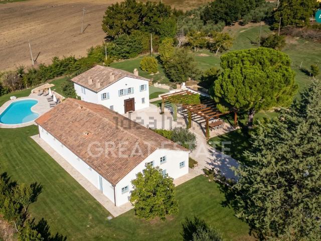 Case e ville in vendita di 550 m² in Frazione Morgnano