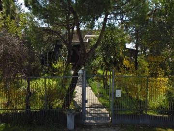 Case e ville in vendita di 551 m² in Via Montanara, 10