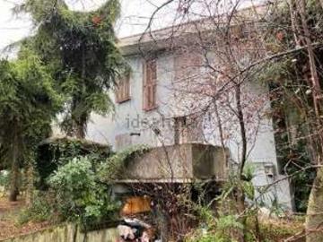Case e ville in vendita di 551 m² in Via Montanara, 10
