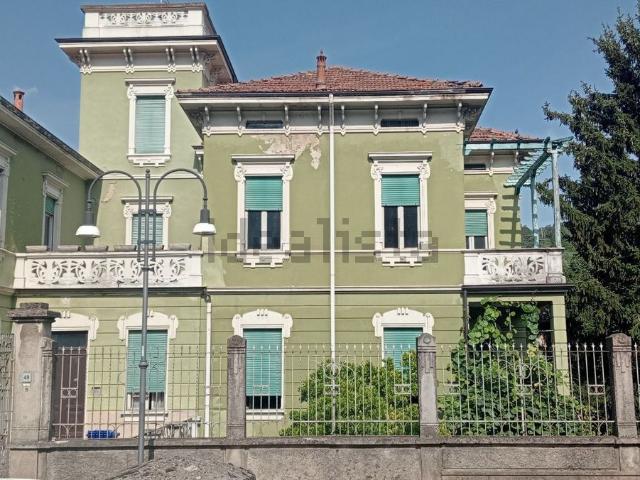 Case e ville in vendita di 552 m²