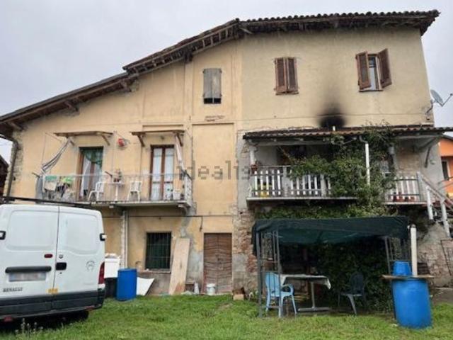 Case e ville in vendita di 552 m² in Via Madonna, 9