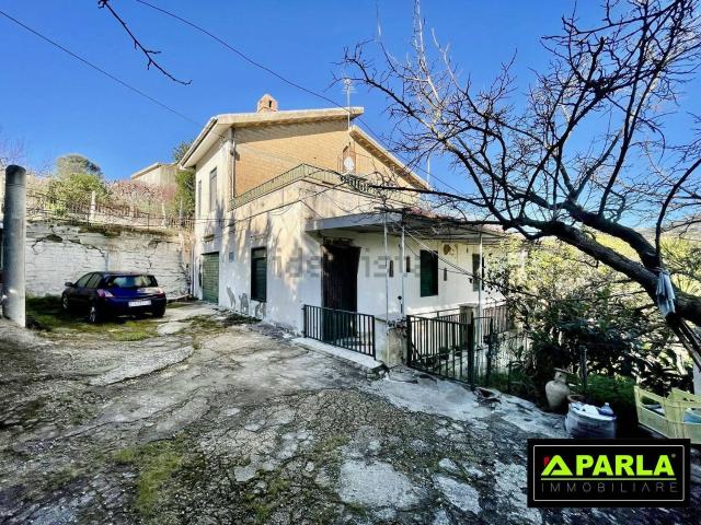 Case e ville in vendita di 5550 m² in Via Carlo Alberto