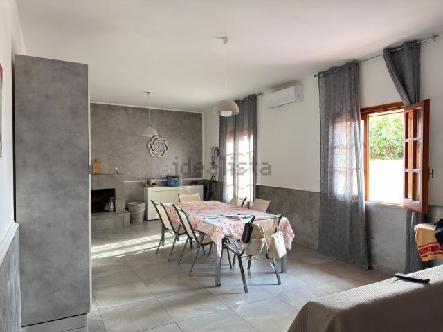 Case e ville in vendita di 559 m² in Via Pasquale Salibra