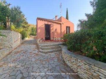 Case e ville in vendita di 55 m² in Strada Comunale Serro