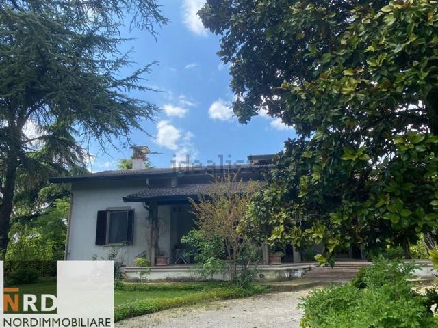 Case e ville in vendita di 560 m²