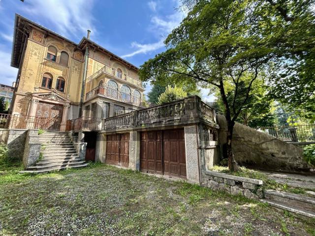 Case e ville in vendita di 560 m²