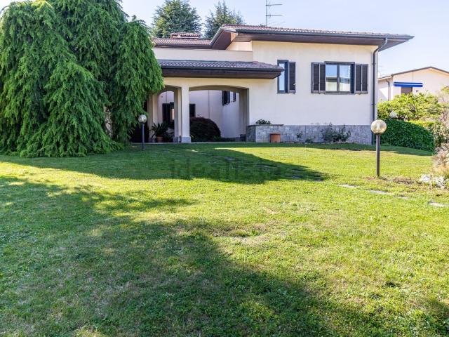 Case e ville in vendita di 560 m² in Via Antonio Vivaldi, 1