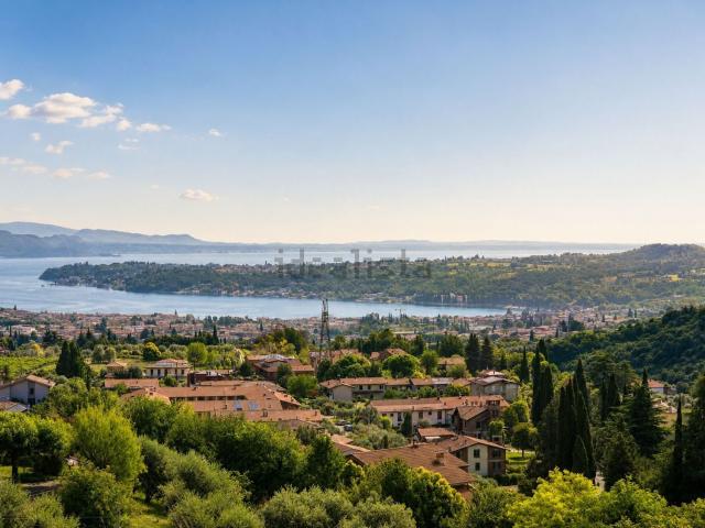 Case e ville in vendita di 561 m² in Via San Pietro
