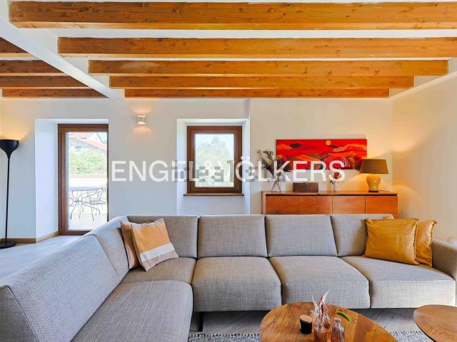 Case e ville in vendita di 563 m² in Località villa