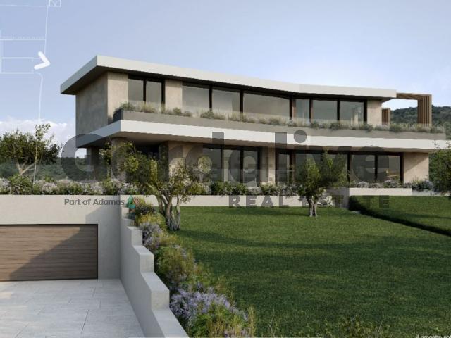 Case e ville in vendita di 565 m² in Via Parolino
