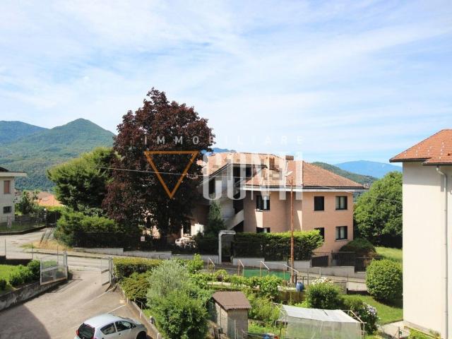 Case e ville in vendita di 566 m² in Vicolo dei Prati, 2