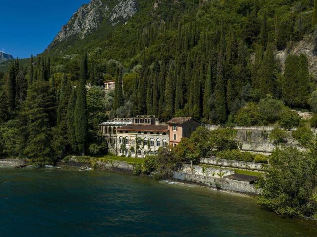 Case e ville in vendita di 567 m²