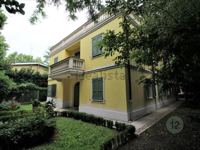 Case e ville in vendita di 568 m² in Via Frank Anna