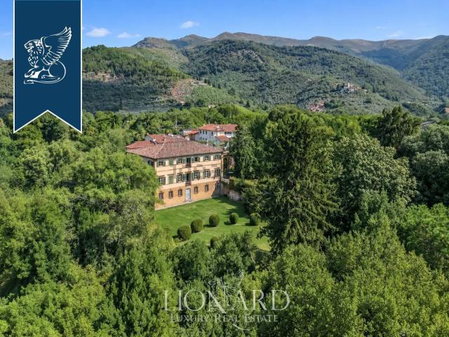 Case e ville in vendita di 569 m²