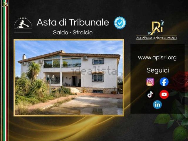 Case e ville in vendita di 570 m² in Via del Salice