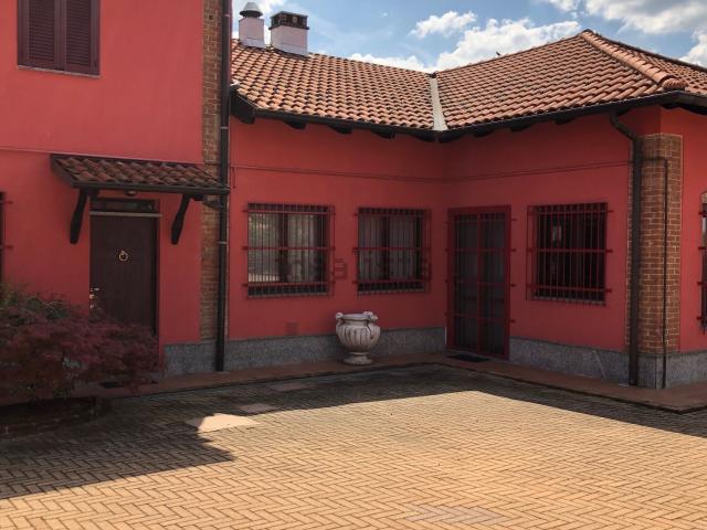 Case e ville in vendita di 570 m² in Via San Carlo, 56