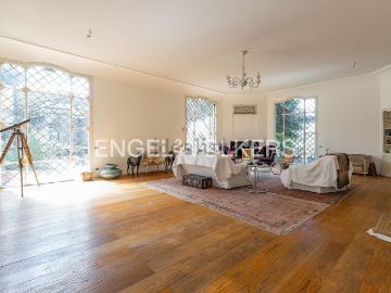 Case e ville in vendita di 576 m² in Viale Roma, 171