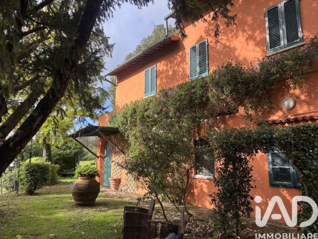 Case e ville in vendita di 580 m² in Via dei Molini