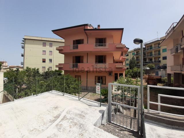 Case e ville in vendita di 580 m² in Corso G. matteotti, 30