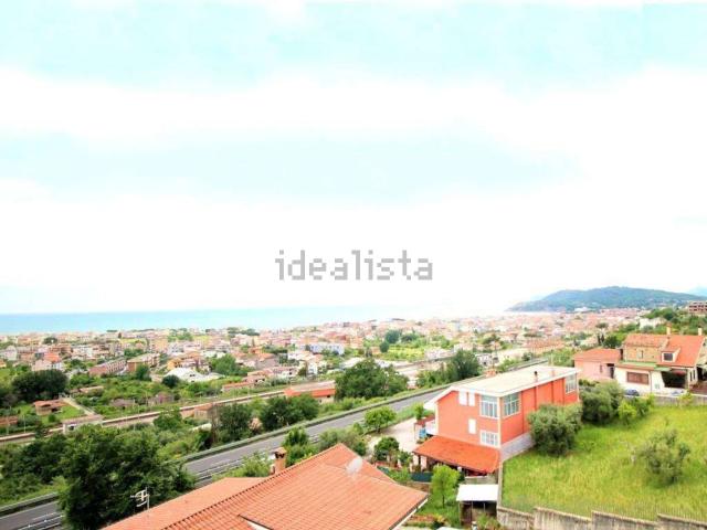 Case e ville in vendita di 582 m² in Via Stazione