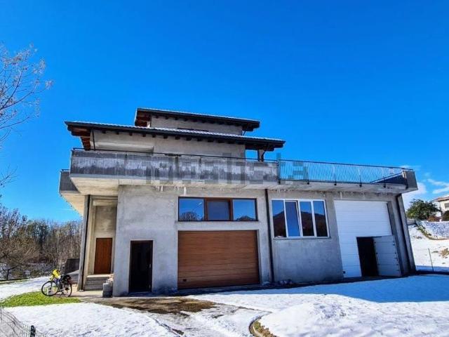 Case e ville in vendita di 583 m² in Via Pra Magori, 28
