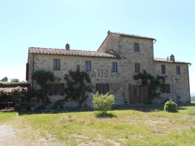 Case e ville in vendita di 584 m²