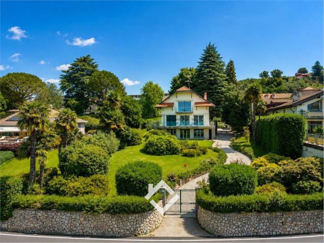 Case e ville in vendita di 588 m² in Via al Lago