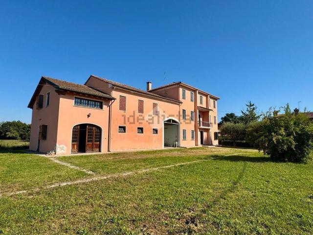 Case e ville in vendita di 588 m² in Via Albare, 121