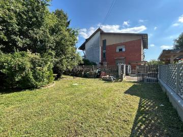Case e ville in vendita di 589 m² in Via Torre Pellice, 58