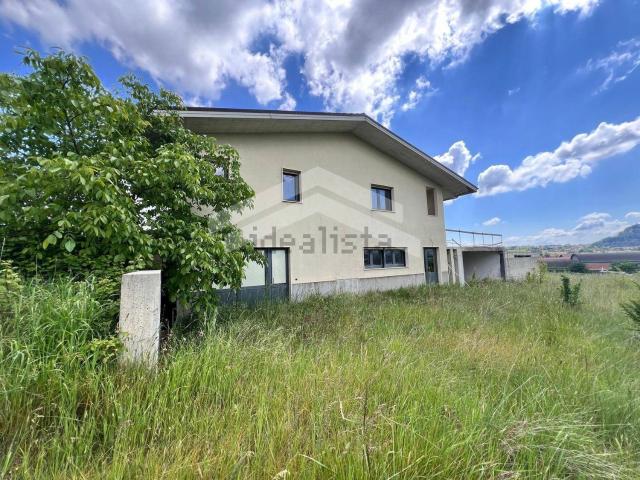 Case e ville in vendita di 590 m² in Contrada Santa Lucia