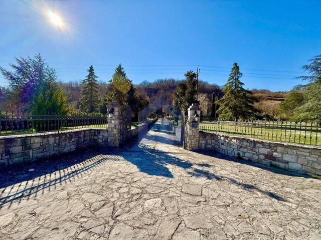 Case e ville in vendita di 598 m² in Contrada Lacone