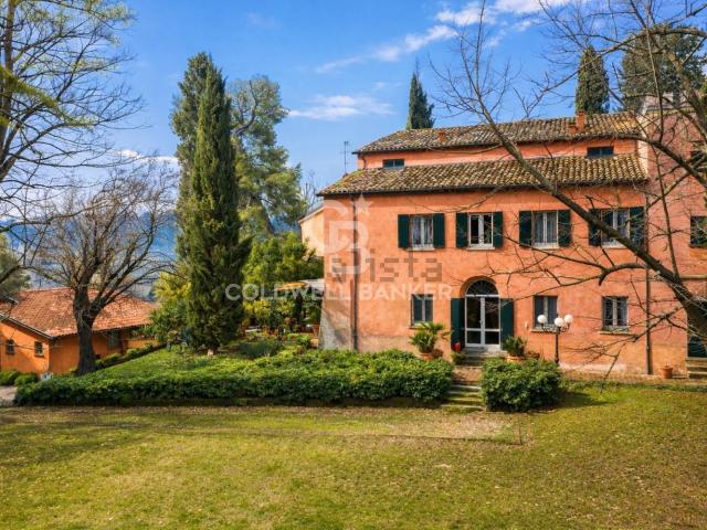 Case e ville in vendita di 600 m²