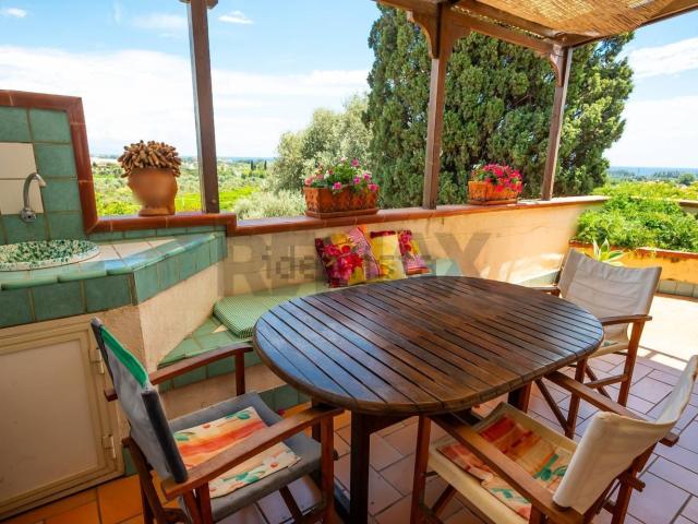 Case e ville in vendita di 600 m²