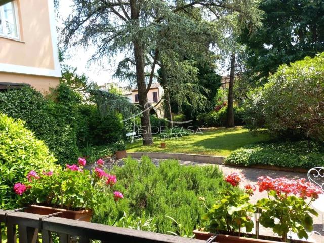 Case e ville in vendita di 600 m²