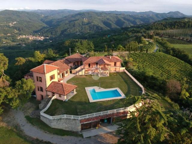 Case e ville in vendita di 600 m²