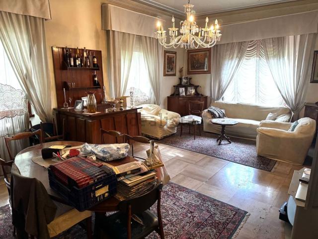 Case e ville in vendita di 600 m² in Via Cava