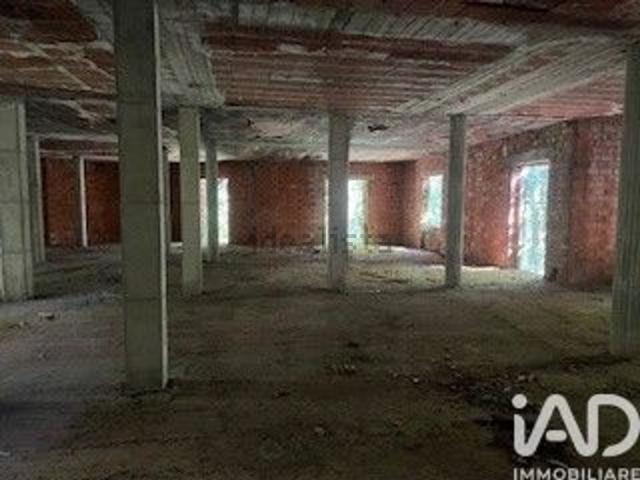 Case e ville in vendita di 600 m² in Via Cipriano Facchinetti